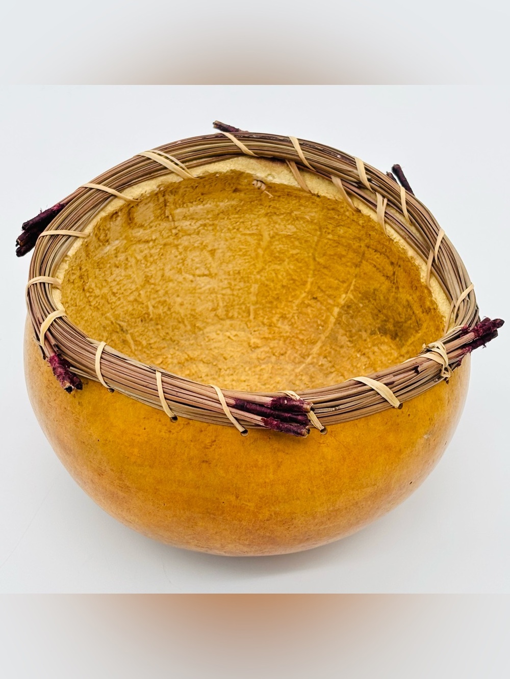 Vintage Handcrafted Gourd Bowl Pine Needle Rim Signed Drake 99 Rustic Primitive - Picture 7 of 13